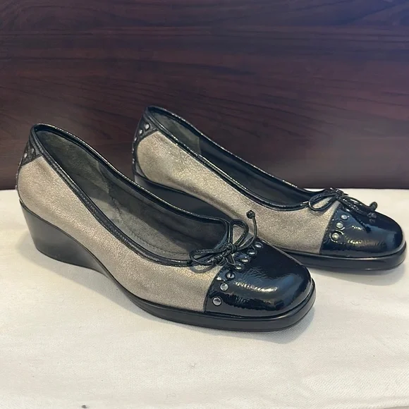 aerosoles silver dress shoes The Camera Metallic Aerosoles